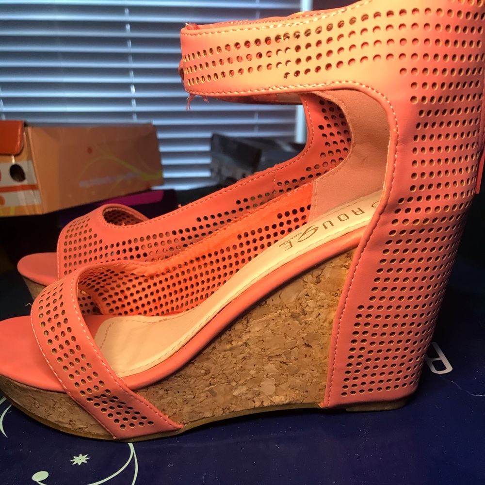 Heels - Picture 3 of 4